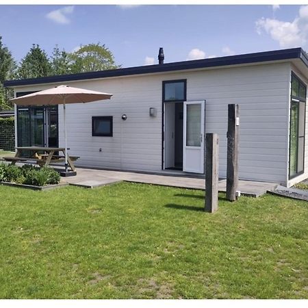 Knus Chalet Heidebloem プッテン エクステリア 写真